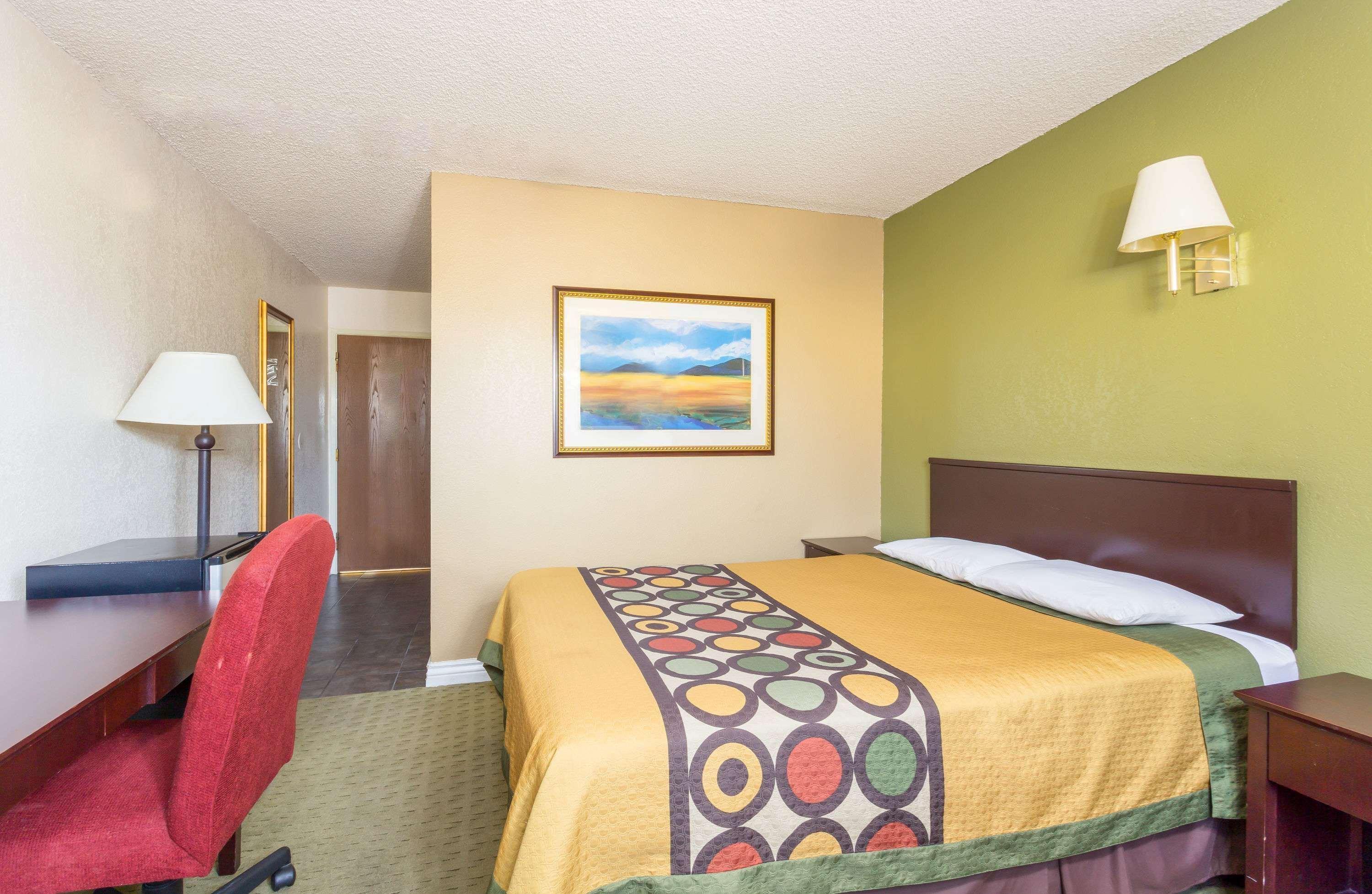 Super 8 By Wyndham Goodyear/Phoenix Area Exterior photo