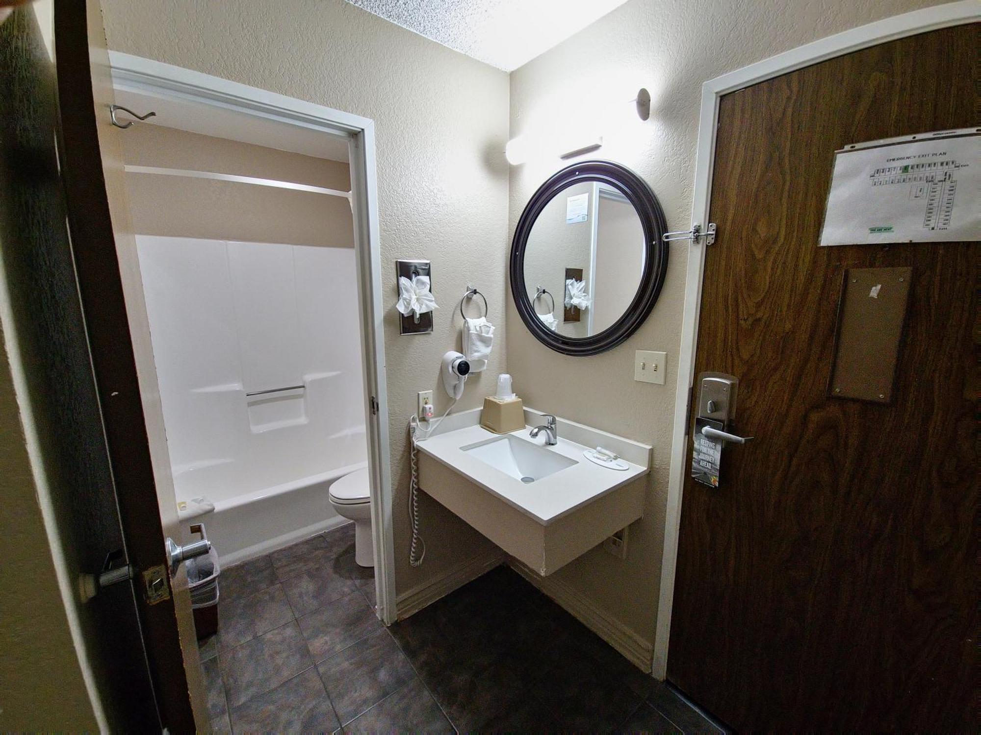 Super 8 By Wyndham Goodyear/Phoenix Area Exterior photo